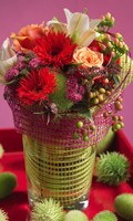 Floristischer Raumschmuck F wie Farbdreiklang 