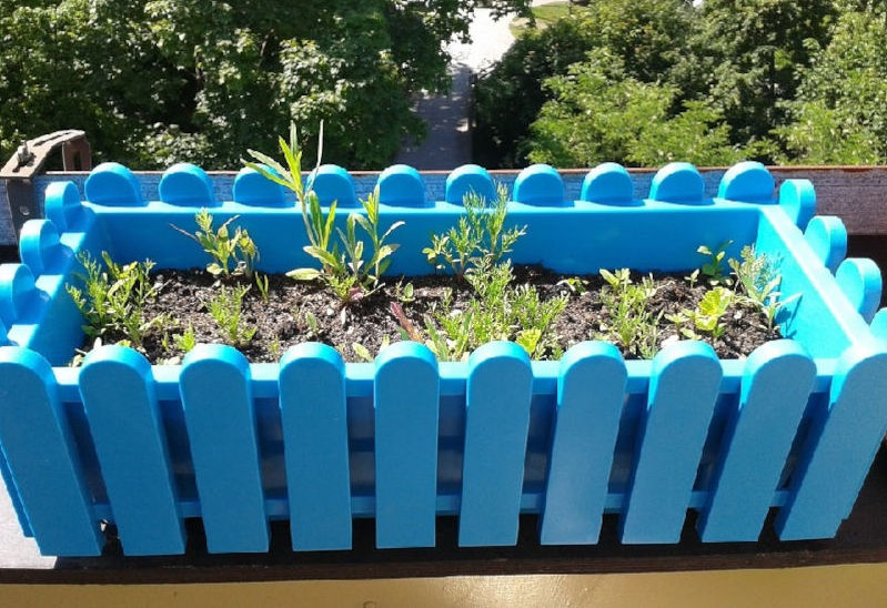 Kübel, Topf und Blumenkasten für den Balkon