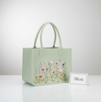 Artikel Filz Tasche mit floralem Motiv ideal für Deko mit Kunstblumen und Geschenkideen 38cm