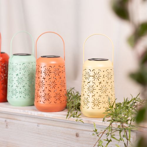 Artikel Solar Laterne für den Garten mit floralem Design und stimmungsvollem Licht 26cm