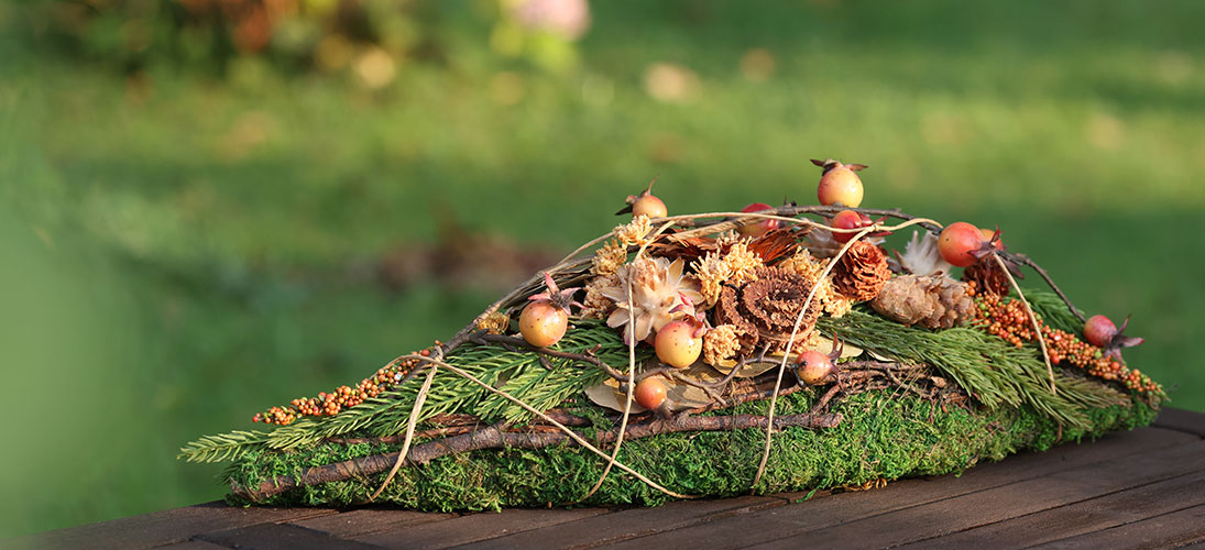 Pflanzgefäße für das Grab